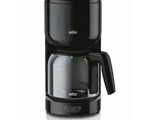 dada-0742 - مؤسسة العبقري الصغير للتجارة الالكترونية Black Braun drip coffee maker with glass carafe and a measurement-filled pitcher, power button at the base.
